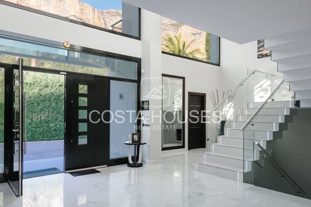 4 bedroom Villa for sale in Montgó - Ermita, Javea / Xàbia with pool garage - € 2,950,000 (Ref: 8864039)