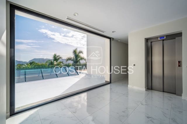 4 bedroom Villa for sale in Montgó - Ermita, Javea / Xàbia with pool garage - € 2,950,000 (Ref: 8864039)