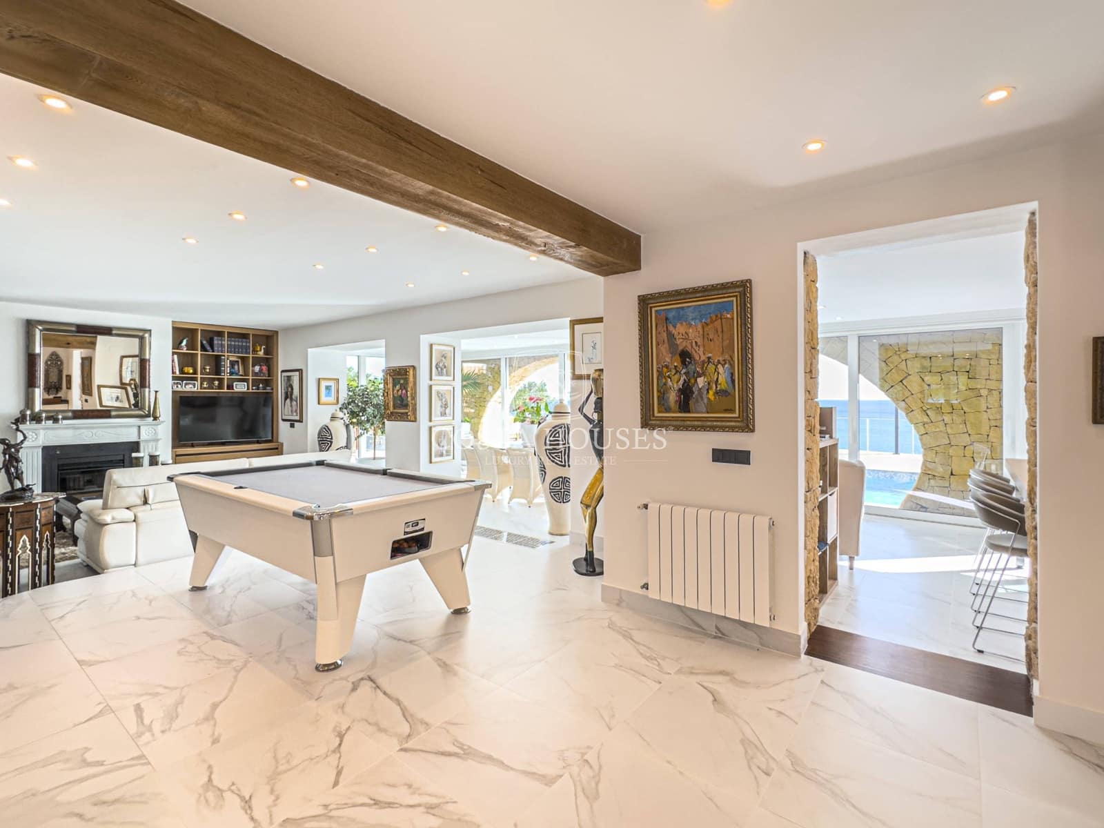 4 bedroom Villa for sale in Benissa with pool garage - € 2,650,000 (Ref: 8864048)