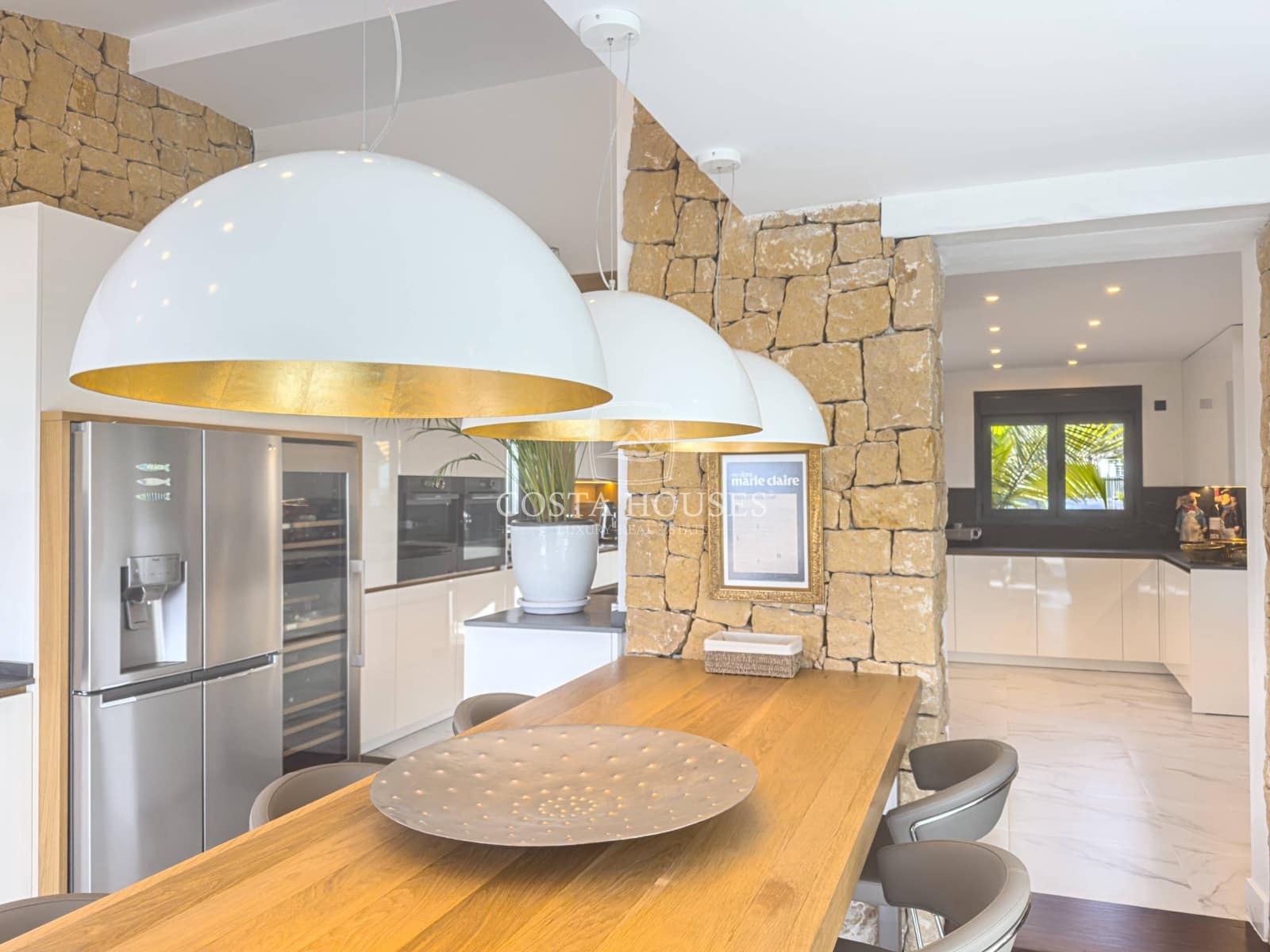 4 bedroom Villa for sale in Benissa with pool garage - € 2,650,000 (Ref: 8864048)