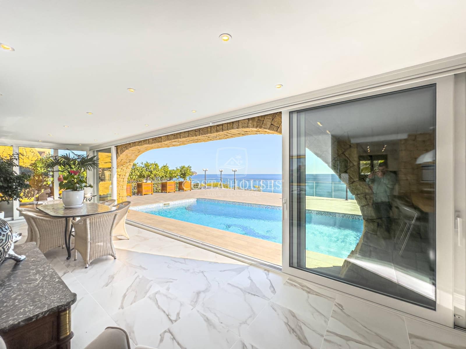 4 slaapkamer Villa te koop in Benissa met zwembad garage - € 2.650.346 (Ref: 8864048)