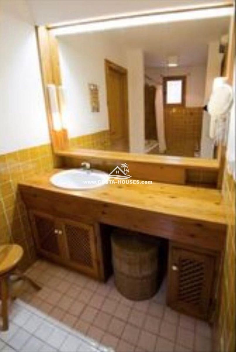 6 bedroom Villa for sale in Moraira with pool garage - € 3,250,000 (Ref: 8864050)