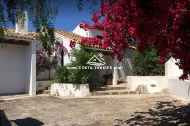 Chalet de 6 habitaciones en Moraira, Teulada-Moraira en venta con piscina garaje - 3.250.000 € (Ref: 8864050)