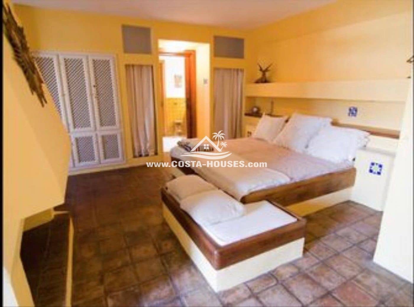 6 bedroom Villa for sale in Moraira with pool garage - € 3,250,000 (Ref: 8864050)