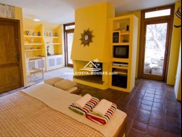 Chalet de 6 habitaciones en Moraira, Teulada-Moraira en venta con piscina garaje - 3.250.000 € (Ref: 8864050)