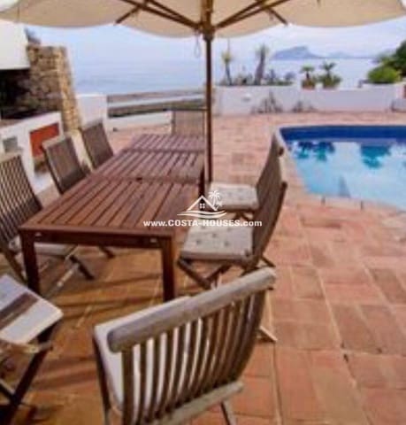 Chalet de 6 habitaciones en Moraira, Teulada-Moraira en venta con piscina garaje - 3.250.000 € (Ref: 8864050)