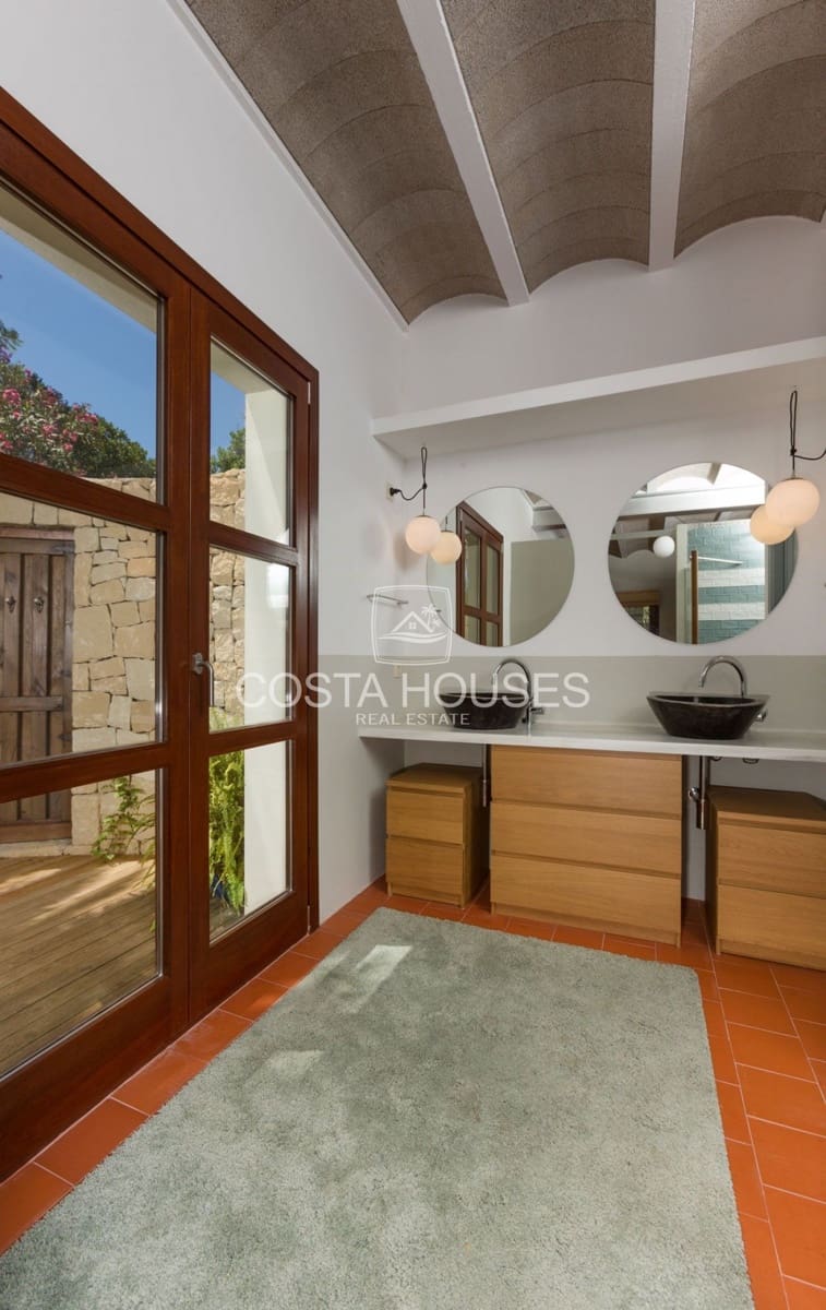 9 soverom Finca/Herregård til salgs i Denia med svømmebasseng garasje - € 3 290 000 (Ref: 8864052)