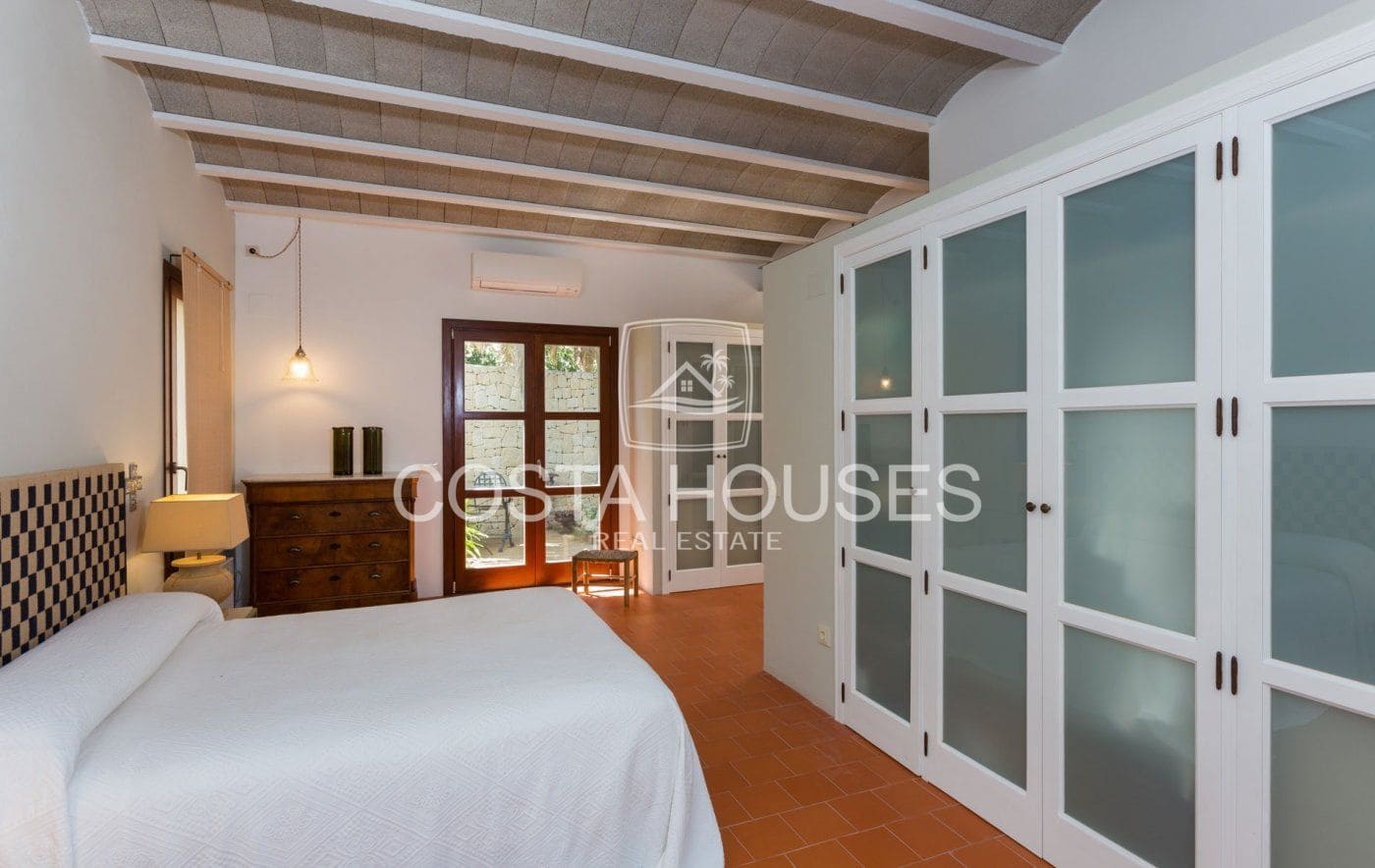 9 soverom Finca/Herregård til salgs i Denia med svømmebasseng garasje - € 3 290 000 (Ref: 8864052)