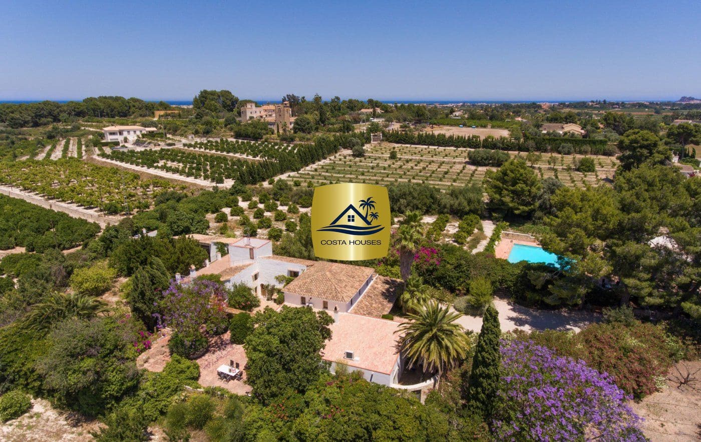 9 soverom Finca/Herregård til salgs i Denia med svømmebasseng garasje - € 3 290 000 (Ref: 8864052)