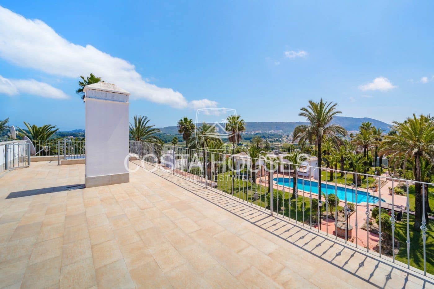 13 quarto Quinta/Casa Rural para venda em Los Cerezos com piscina garagem - 3 450 000 € (Ref: 8864054)