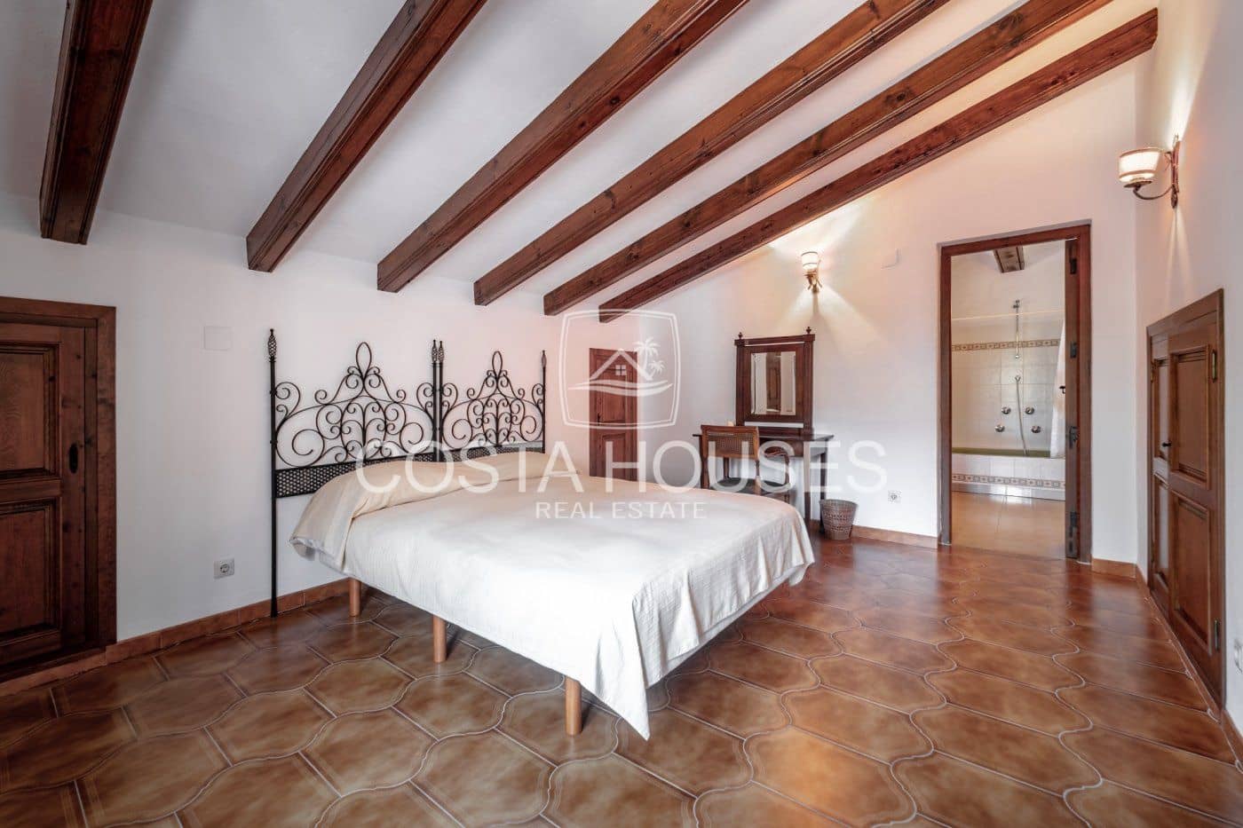 13 quarto Quinta/Casa Rural para venda em Los Cerezos com piscina garagem - 3 450 000 € (Ref: 8864054)