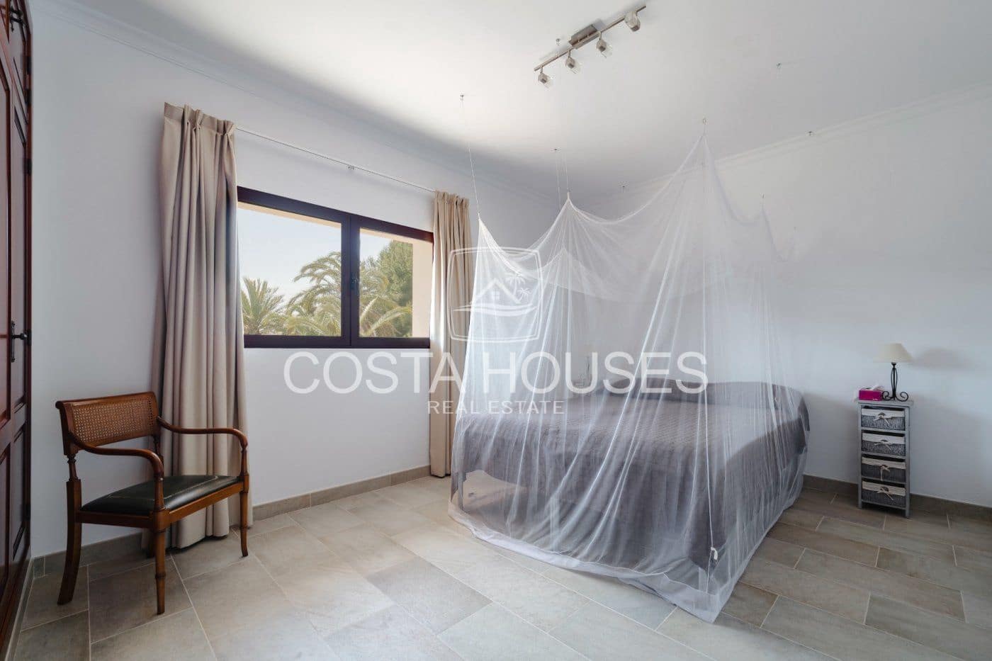 13 quarto Quinta/Casa Rural para venda em Los Cerezos com piscina garagem - 3 450 000 € (Ref: 8864054)