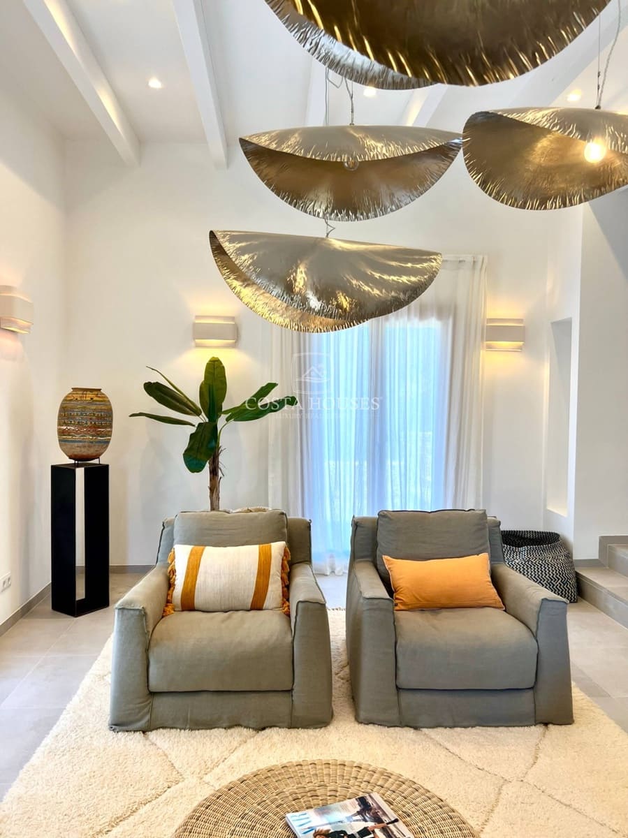 5 slaapkamer Finca/Landhuis te koop in Son Macia met zwembad garage - € 3.490.000 (Ref: 8864057)