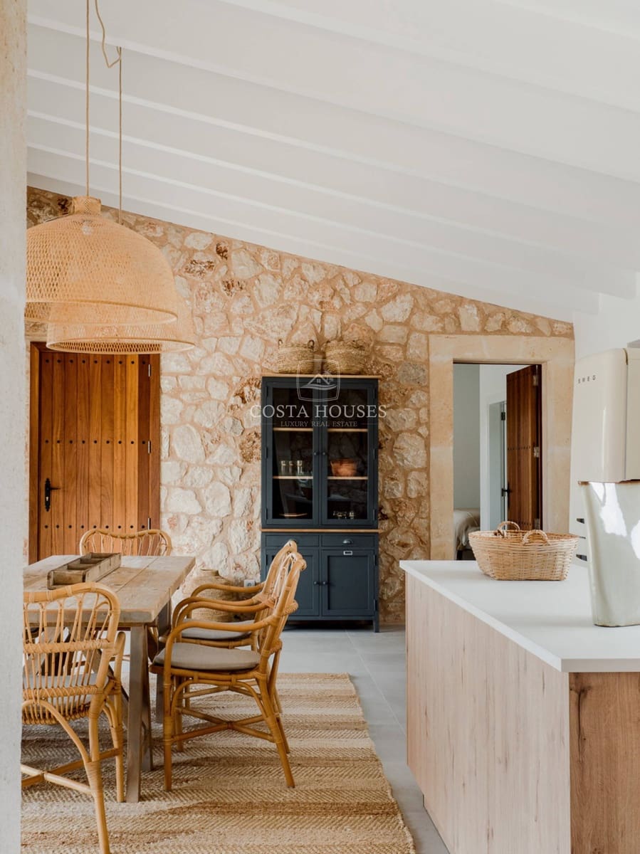 5 slaapkamer Finca/Landhuis te koop in Son Macia met zwembad garage - € 3.490.000 (Ref: 8864057)