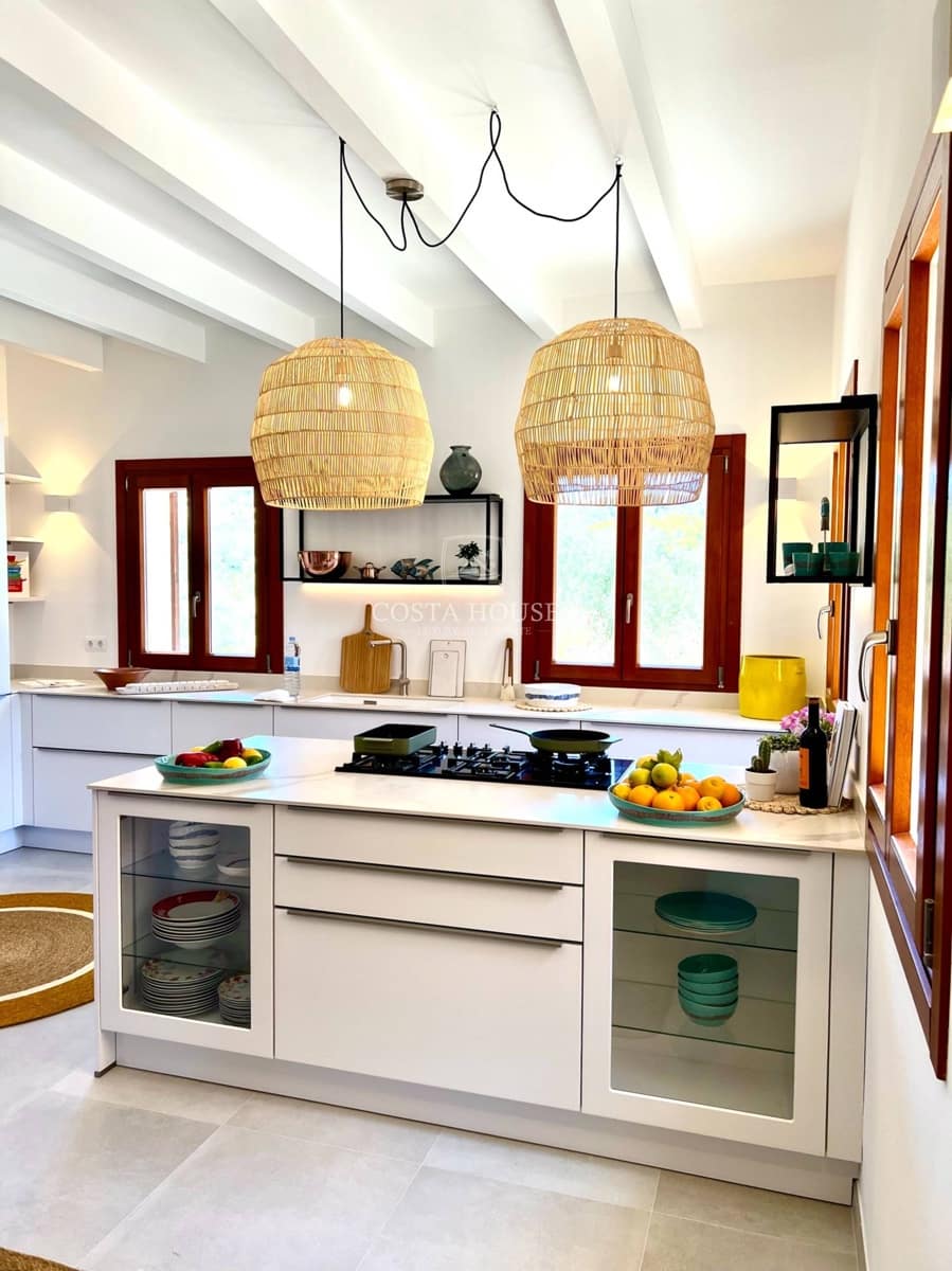 5 slaapkamer Finca/Landhuis te koop in Son Macia met zwembad garage - € 3.490.000 (Ref: 8864057)