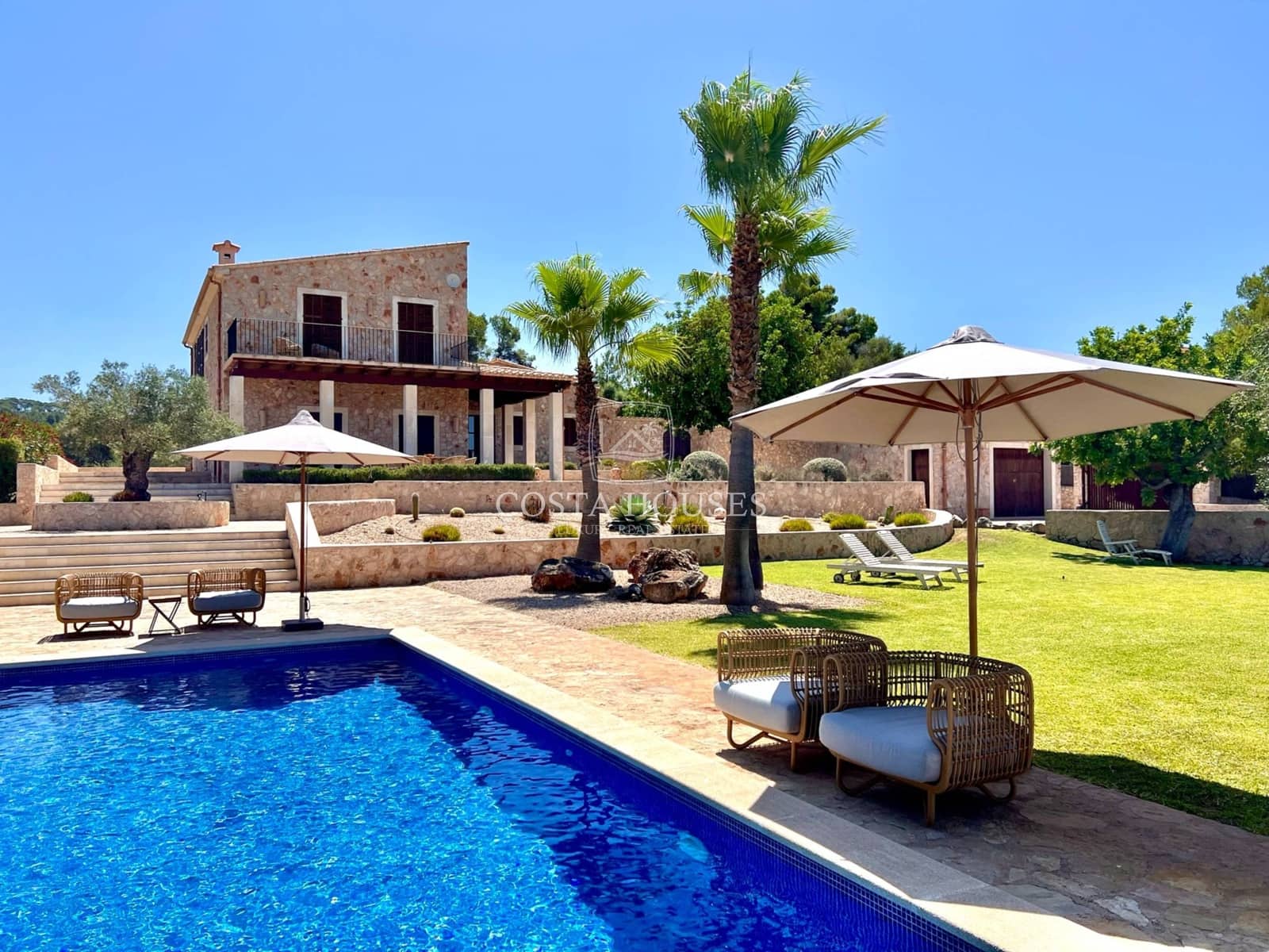 5 slaapkamer Finca/Landhuis te koop in Son Macia met zwembad garage - € 3.490.000 (Ref: 8864057)