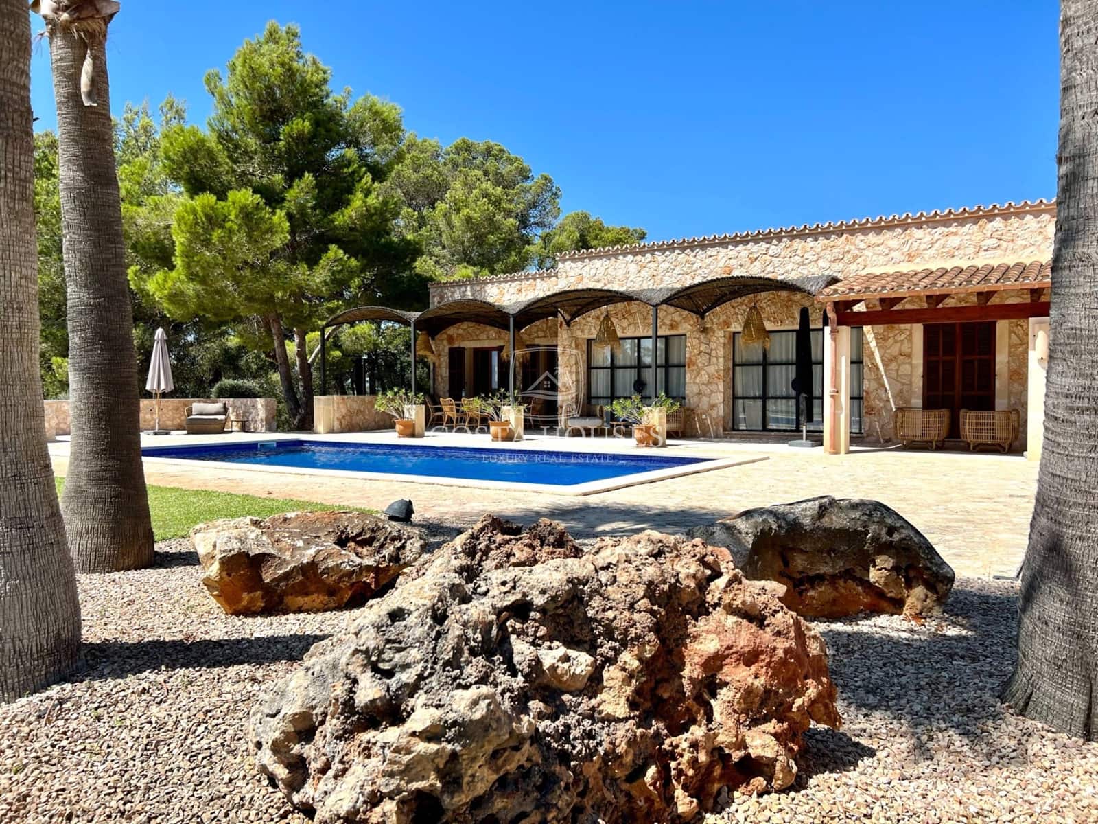 5 slaapkamer Finca/Landhuis te koop in Son Macia met zwembad garage - € 3.490.000 (Ref: 8864057)