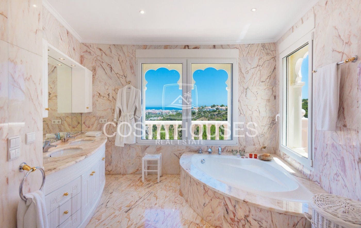 8 Zimmer Villa zu verkaufen in Denia mit Pool Garage - 3.500.000 € (Ref: 8864060)