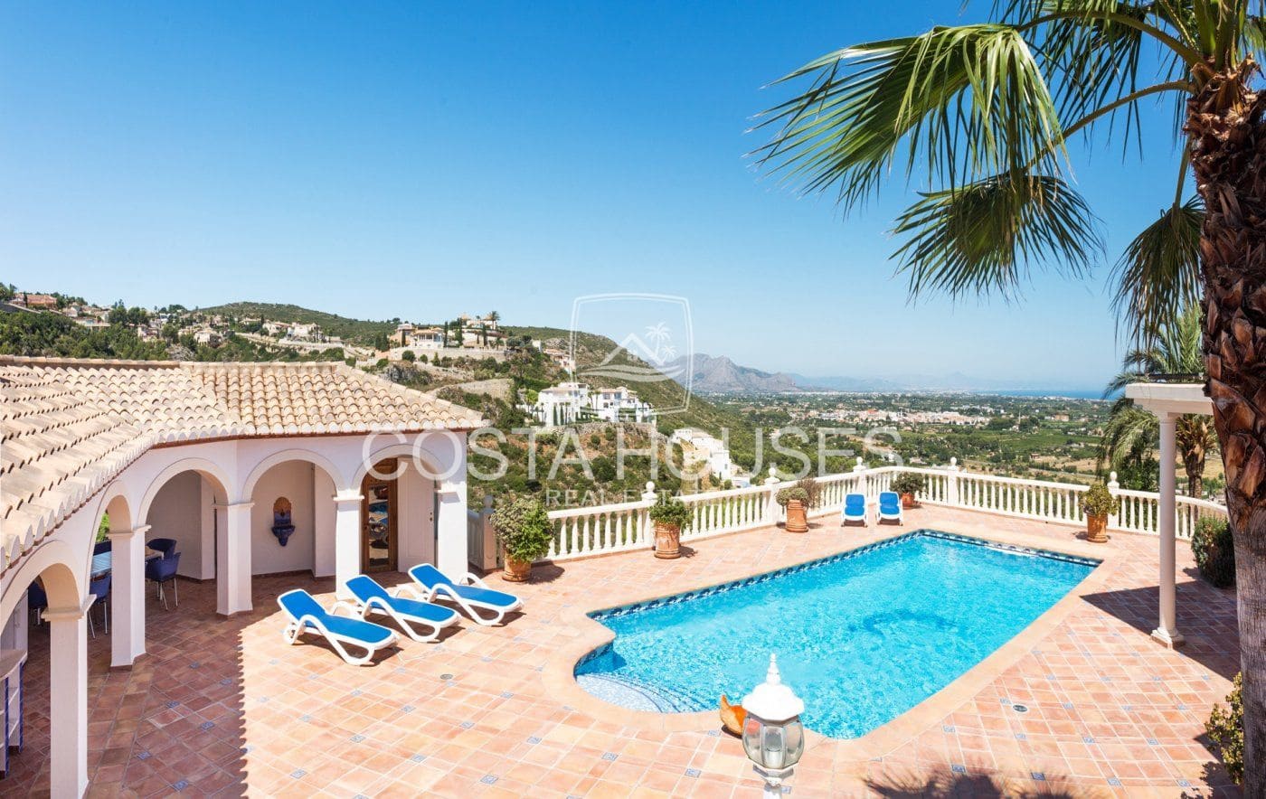 8 Zimmer Villa zu verkaufen in Denia mit Pool Garage - 3.500.000 € (Ref: 8864060)