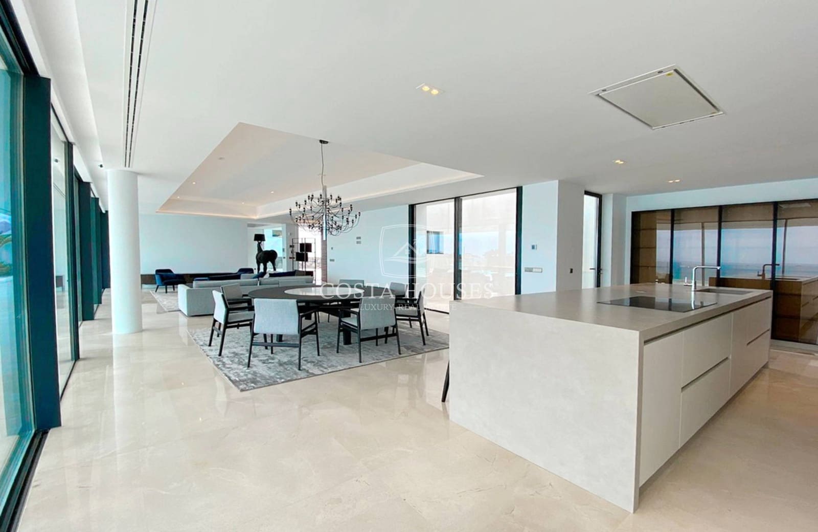 5 bedroom Villa for sale in Altea with pool garage - € 3,500,000 (Ref: 8864062)