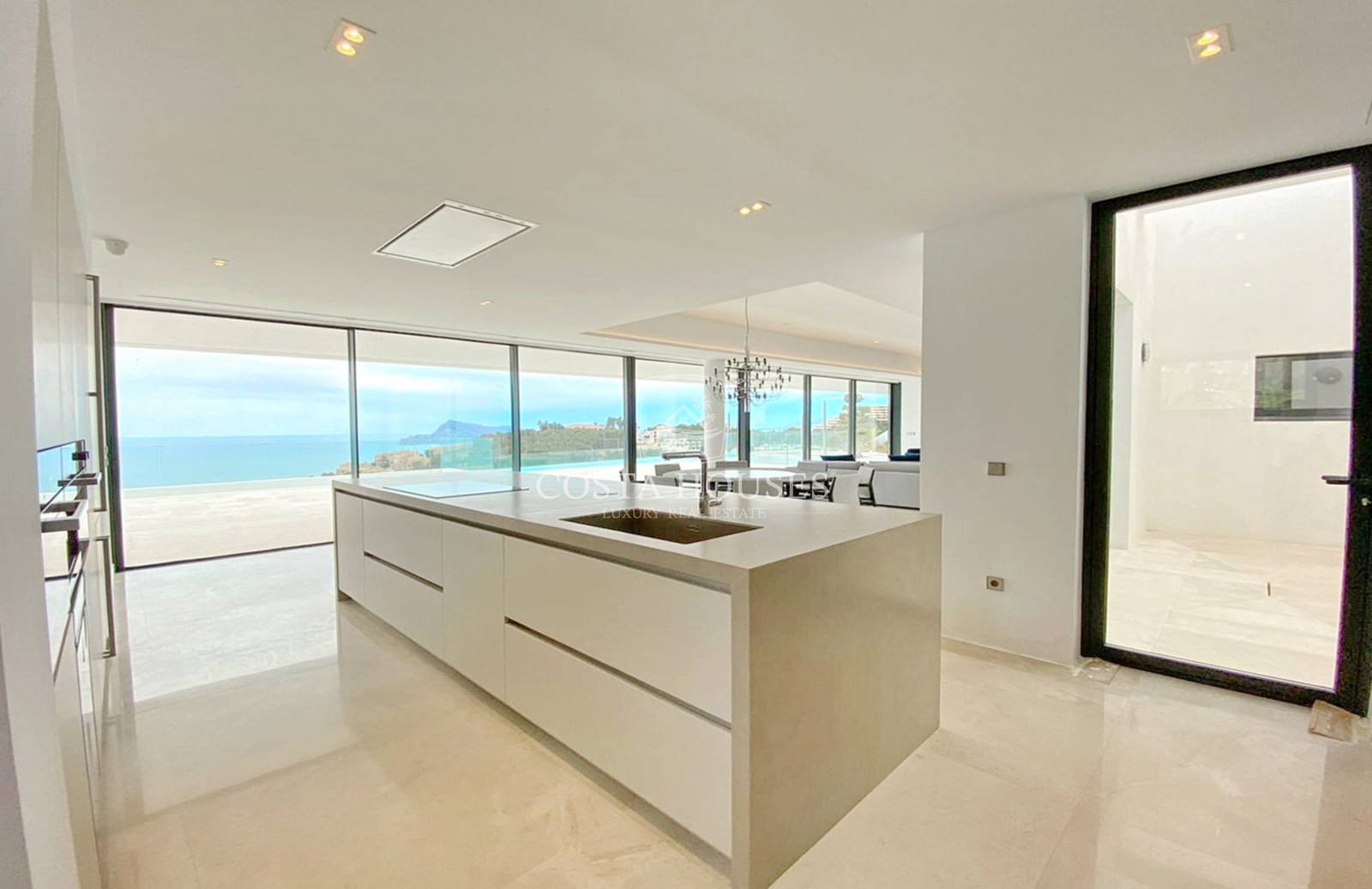 5 bedroom Villa for sale in Altea with pool garage - € 3,500,000 (Ref: 8864062)