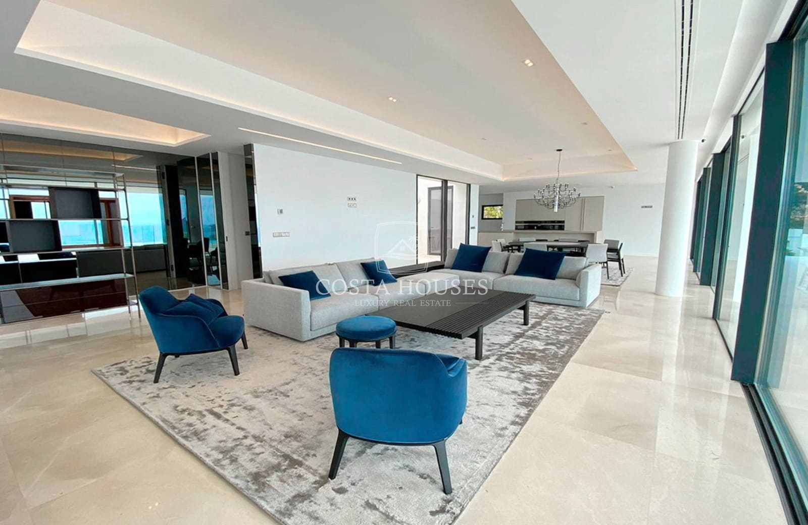 5 bedroom Villa for sale in Altea with pool garage - € 3,500,000 (Ref: 8864062)