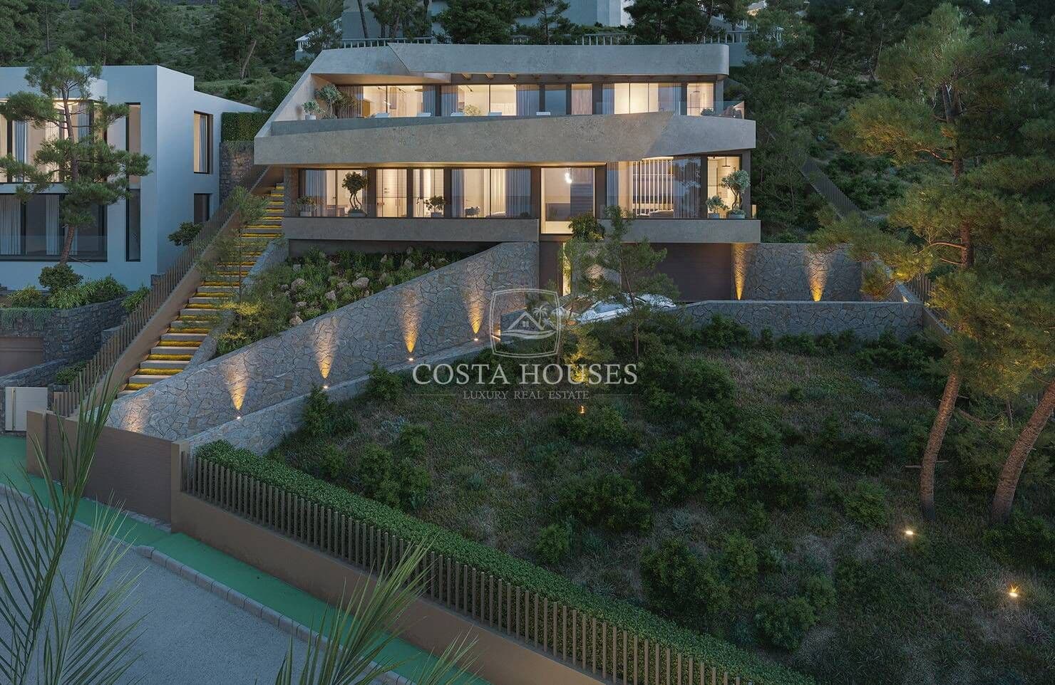 4 bedroom Villa for sale in Altea with pool garage - € 3,500,000 (Ref: 8864063)