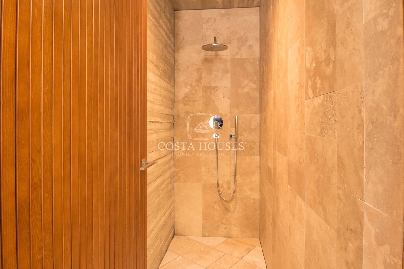 4 slaapkamer Villa te koop in Benissa met zwembad - € 2.750.000 (Ref: 8864064)