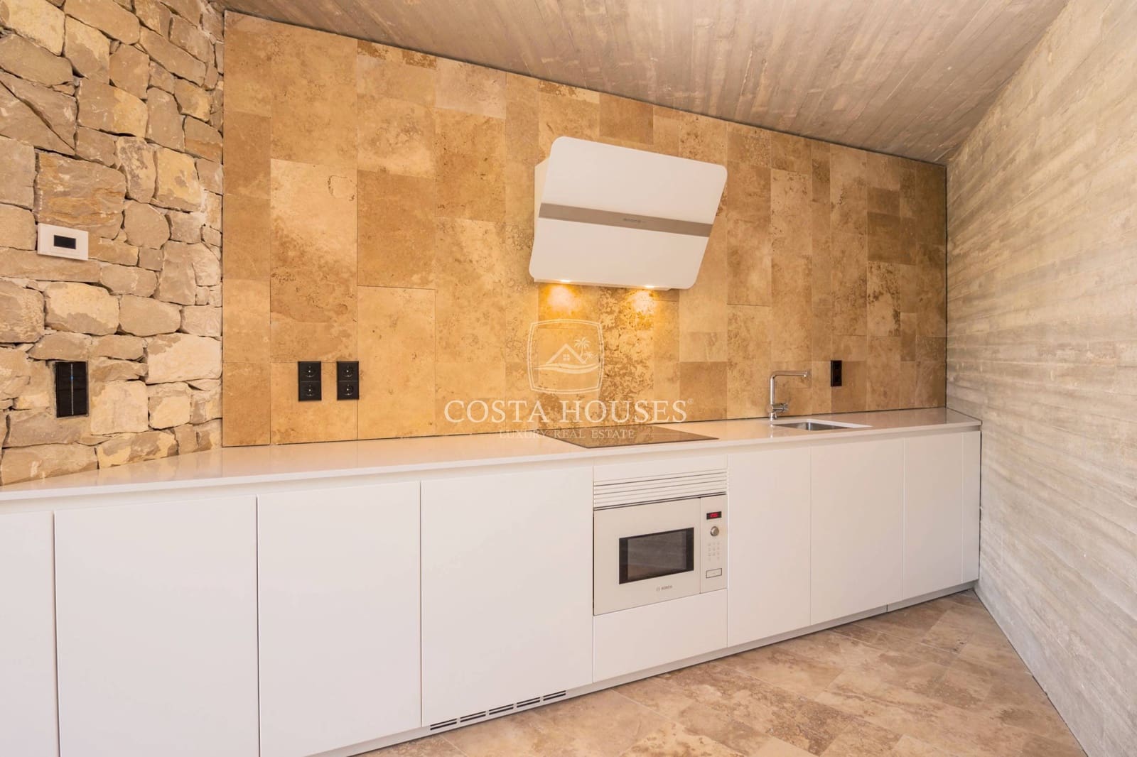 4 slaapkamer Villa te koop in Benissa met zwembad - € 2.750.000 (Ref: 8864064)