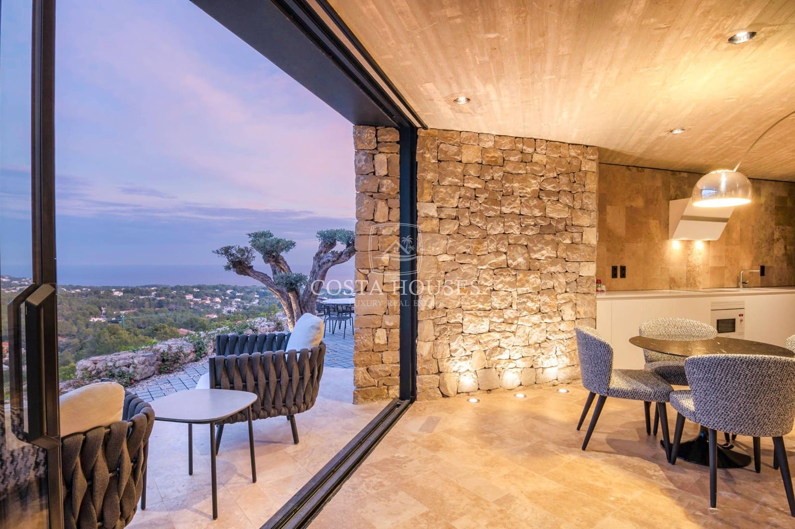 4 slaapkamer Villa te koop in Benissa met zwembad - € 2.750.000 (Ref: 8864064)