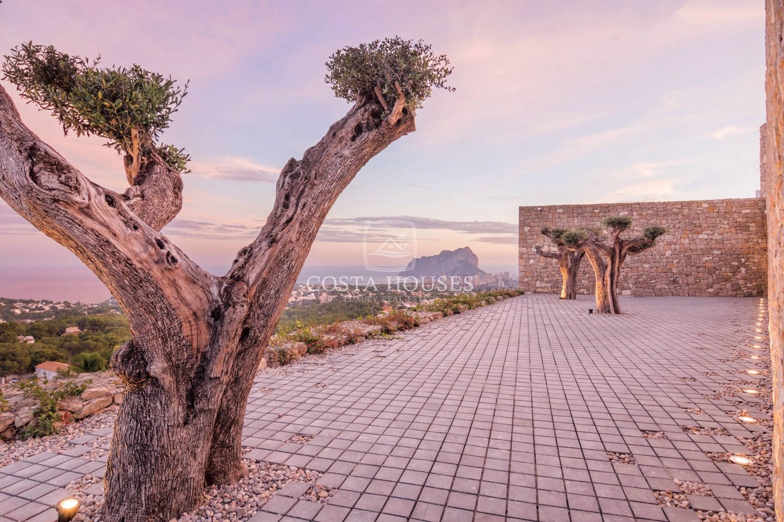 4 slaapkamer Villa te koop in Benissa met zwembad - € 2.750.000 (Ref: 8864064)