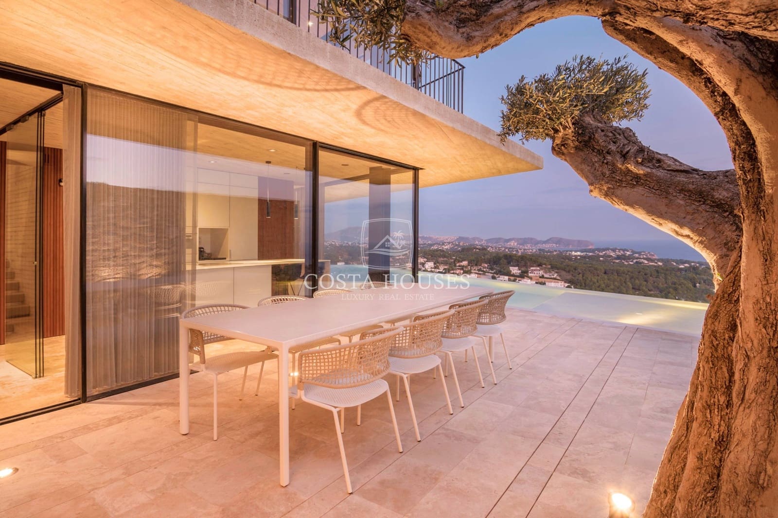 4 slaapkamer Villa te koop in Benissa met zwembad - € 2.750.000 (Ref: 8864064)