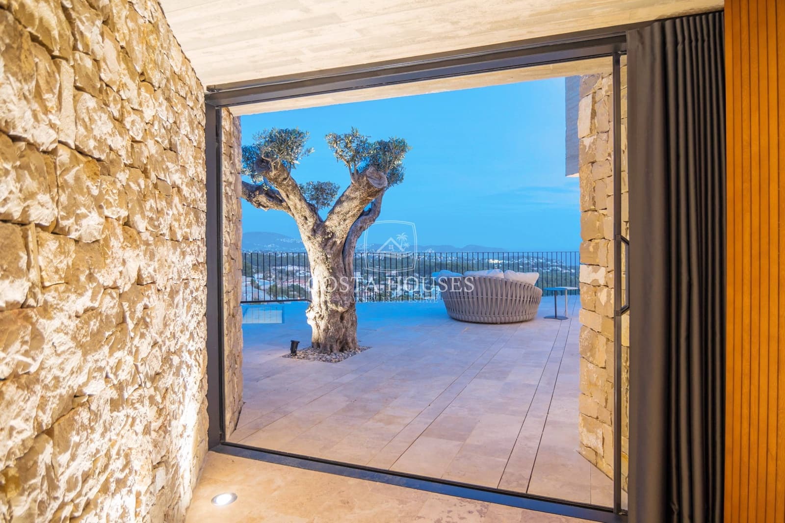 4 slaapkamer Villa te koop in Benissa met zwembad - € 2.750.000 (Ref: 8864064)