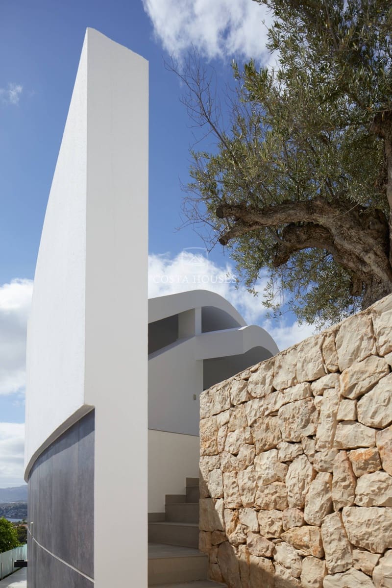 4 bedroom Villa for sale in Moraira with pool - € 3,750,000 (Ref: 8864069)