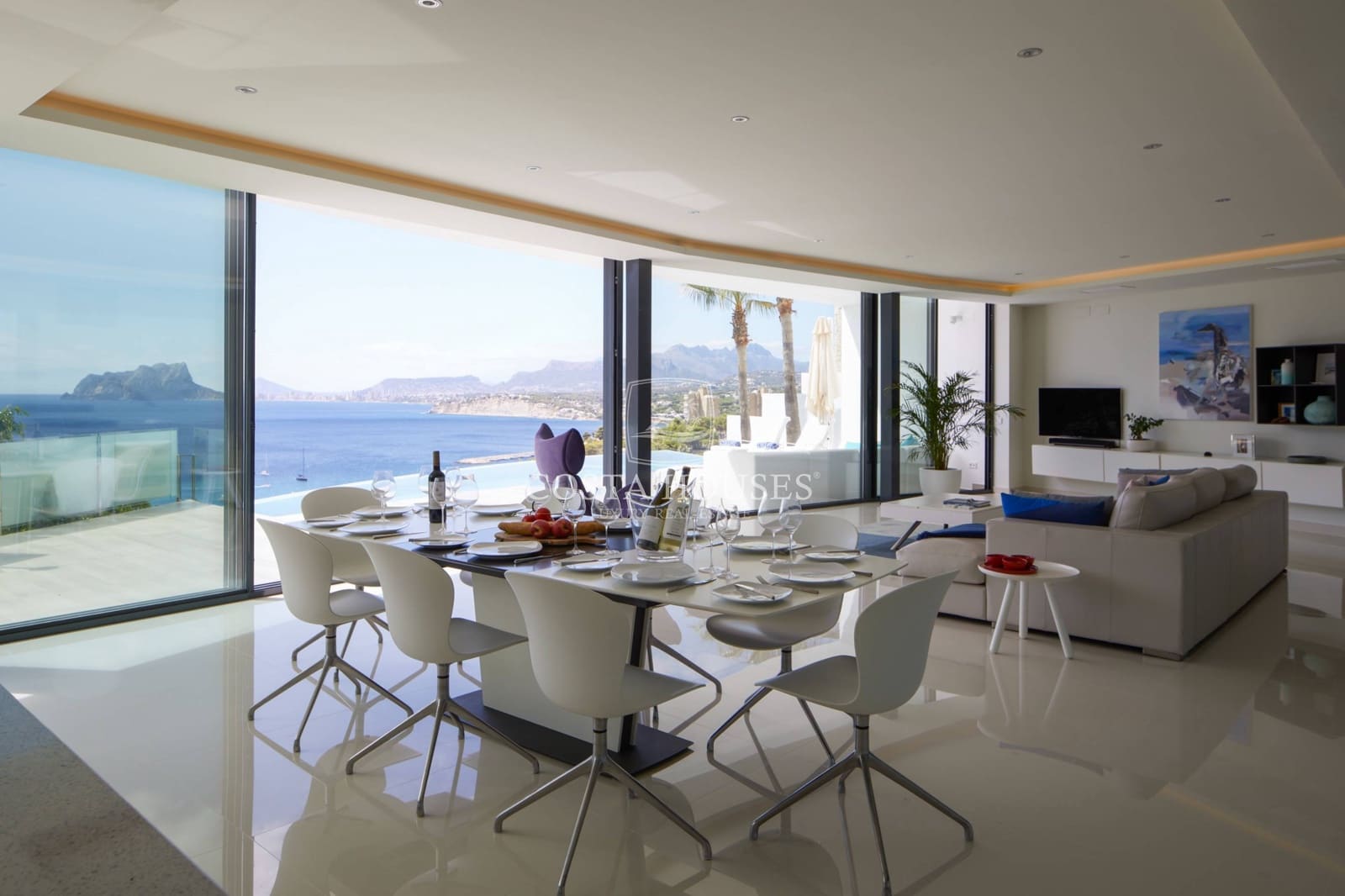 4 bedroom Villa for sale in Moraira with pool - € 3,750,000 (Ref: 8864069)