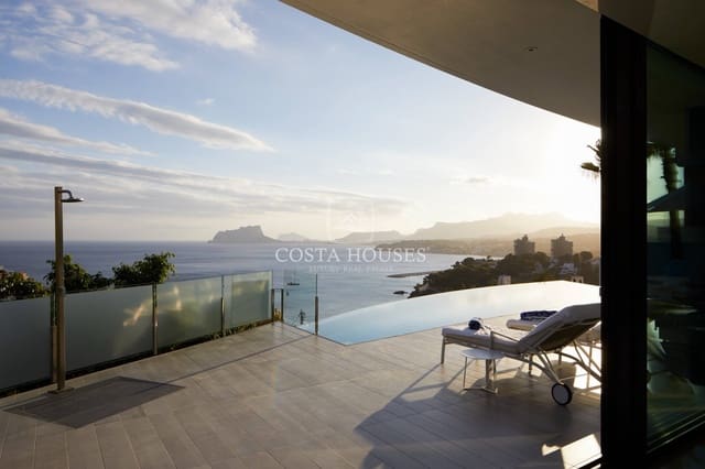 Chalet de 4 habitaciones en Moraira, Teulada-Moraira en venta con piscina - 3.750.000 € (Ref: 8864069)