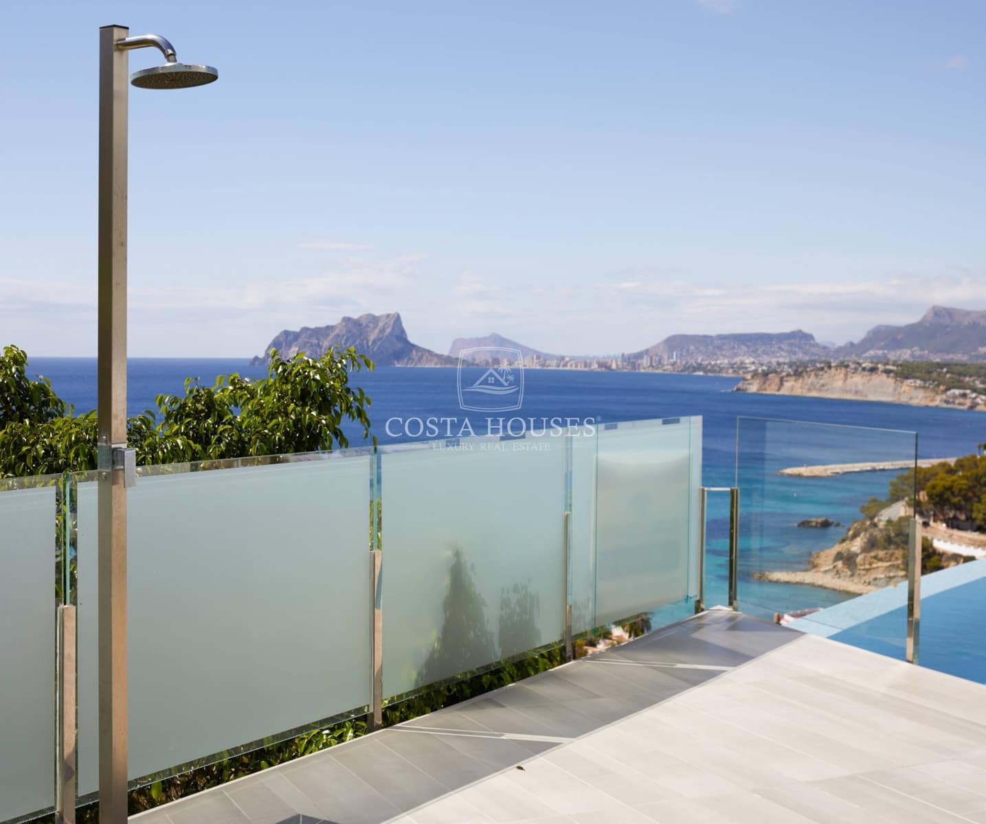 4 bedroom Villa for sale in Moraira with pool - € 3,750,000 (Ref: 8864069)