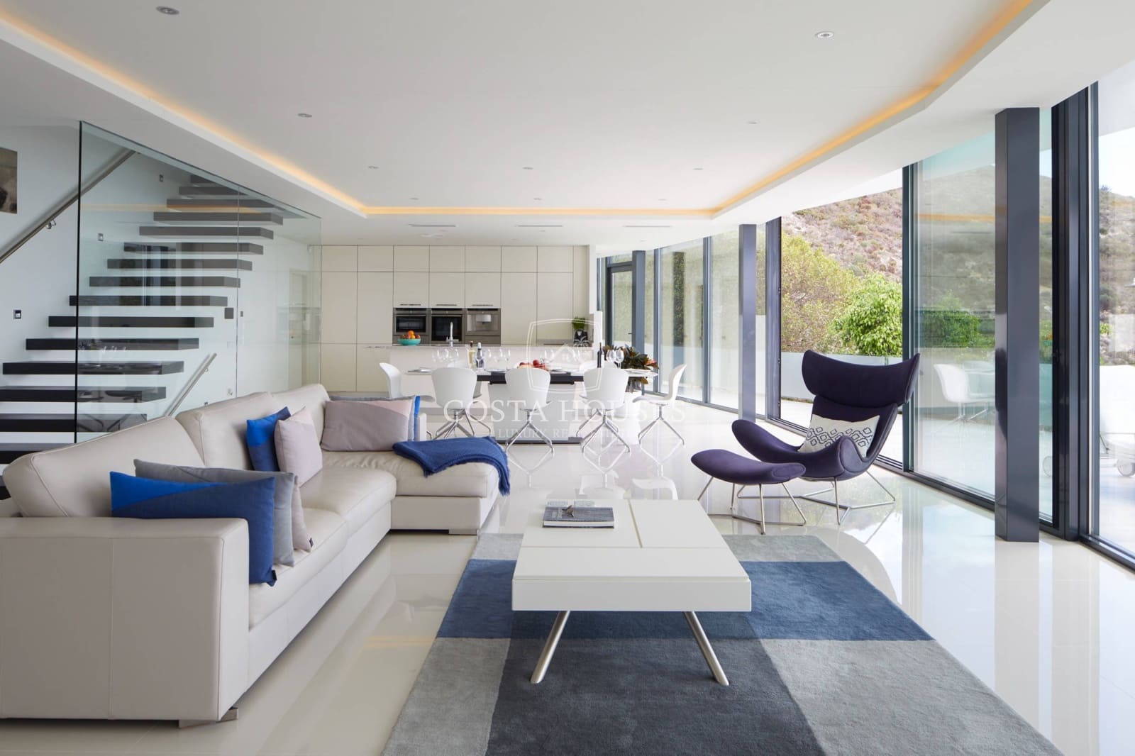 4 bedroom Villa for sale in Moraira with pool - € 3,750,000 (Ref: 8864069)