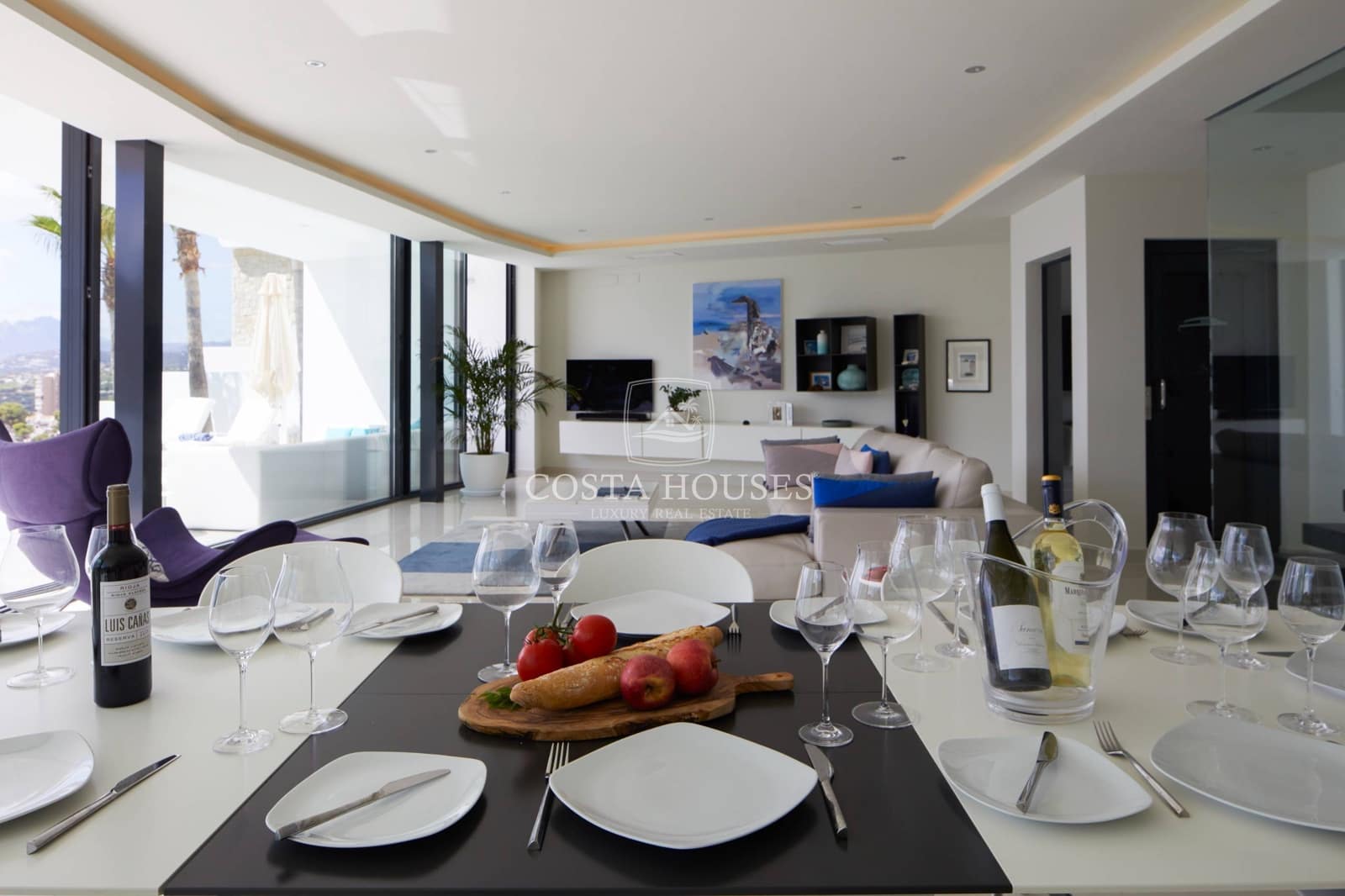 4 bedroom Villa for sale in Moraira with pool - € 3,750,000 (Ref: 8864069)