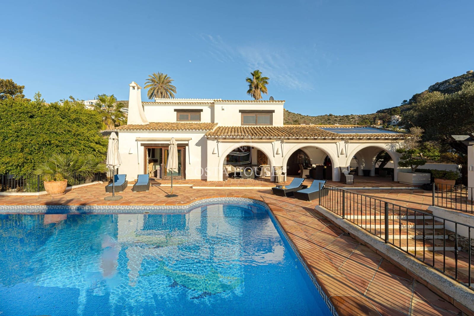Chalet de 5 habitaciones en Moraira en venta con piscina - 3.995.000 € (Ref: 8864077)