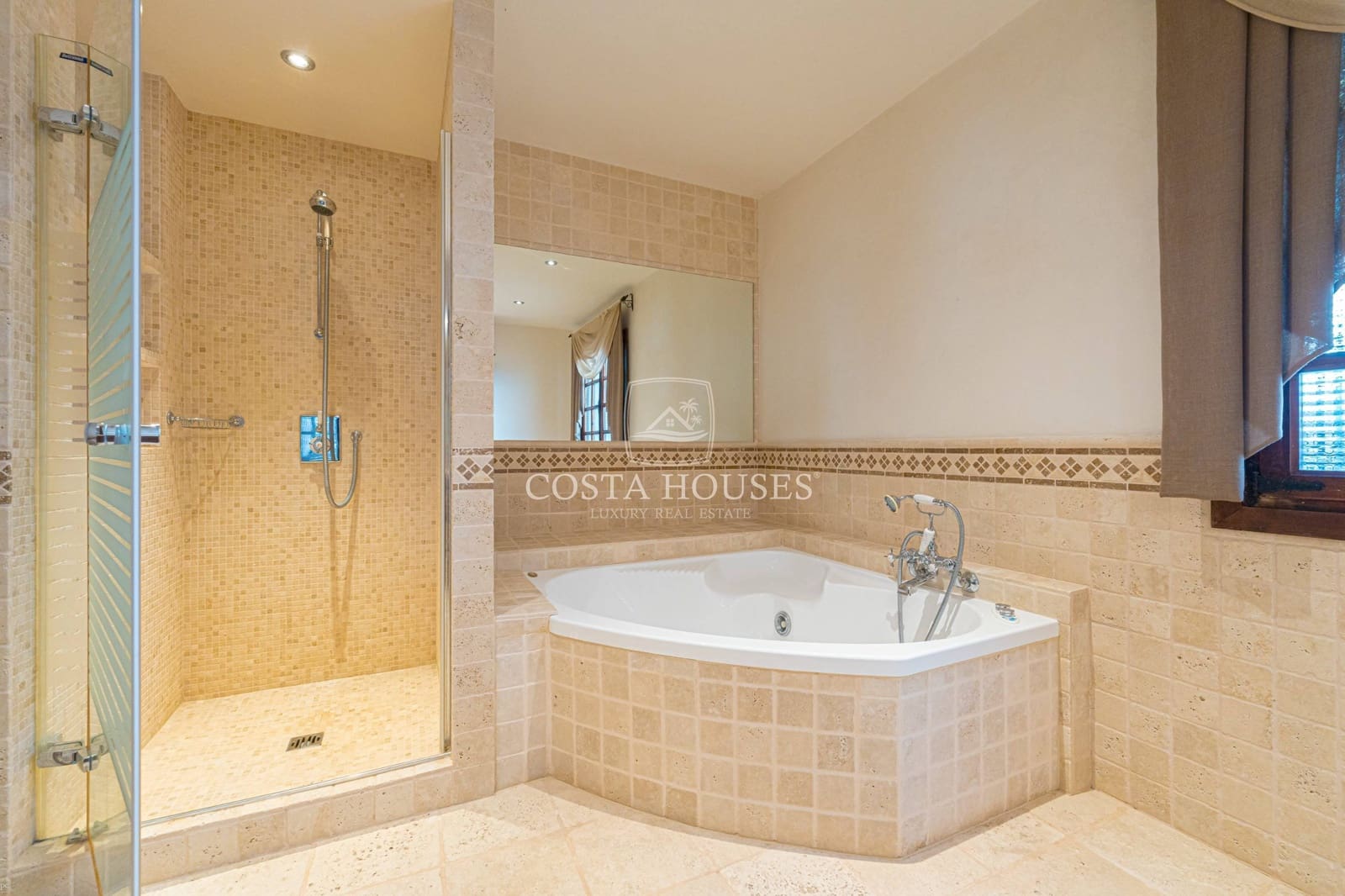 Chalet de 5 habitaciones en Moraira en venta con piscina - 3.995.000 € (Ref: 8864077)