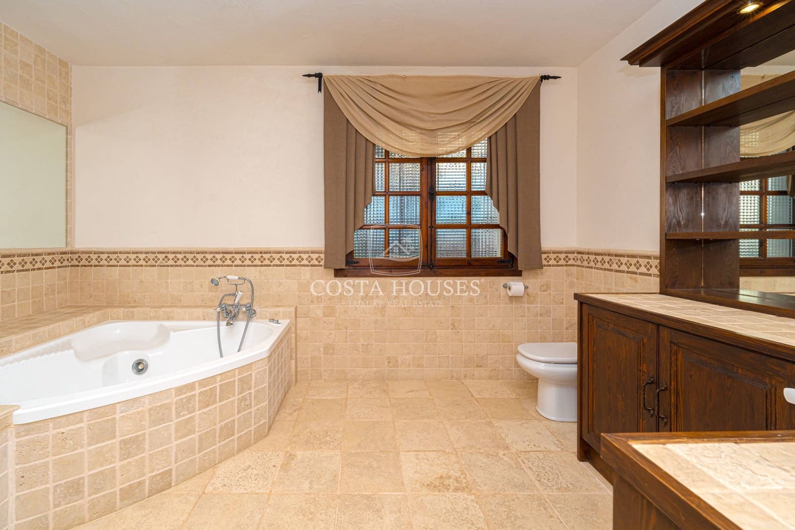 Chalet de 5 habitaciones en Moraira en venta con piscina - 3.995.000 € (Ref: 8864077)