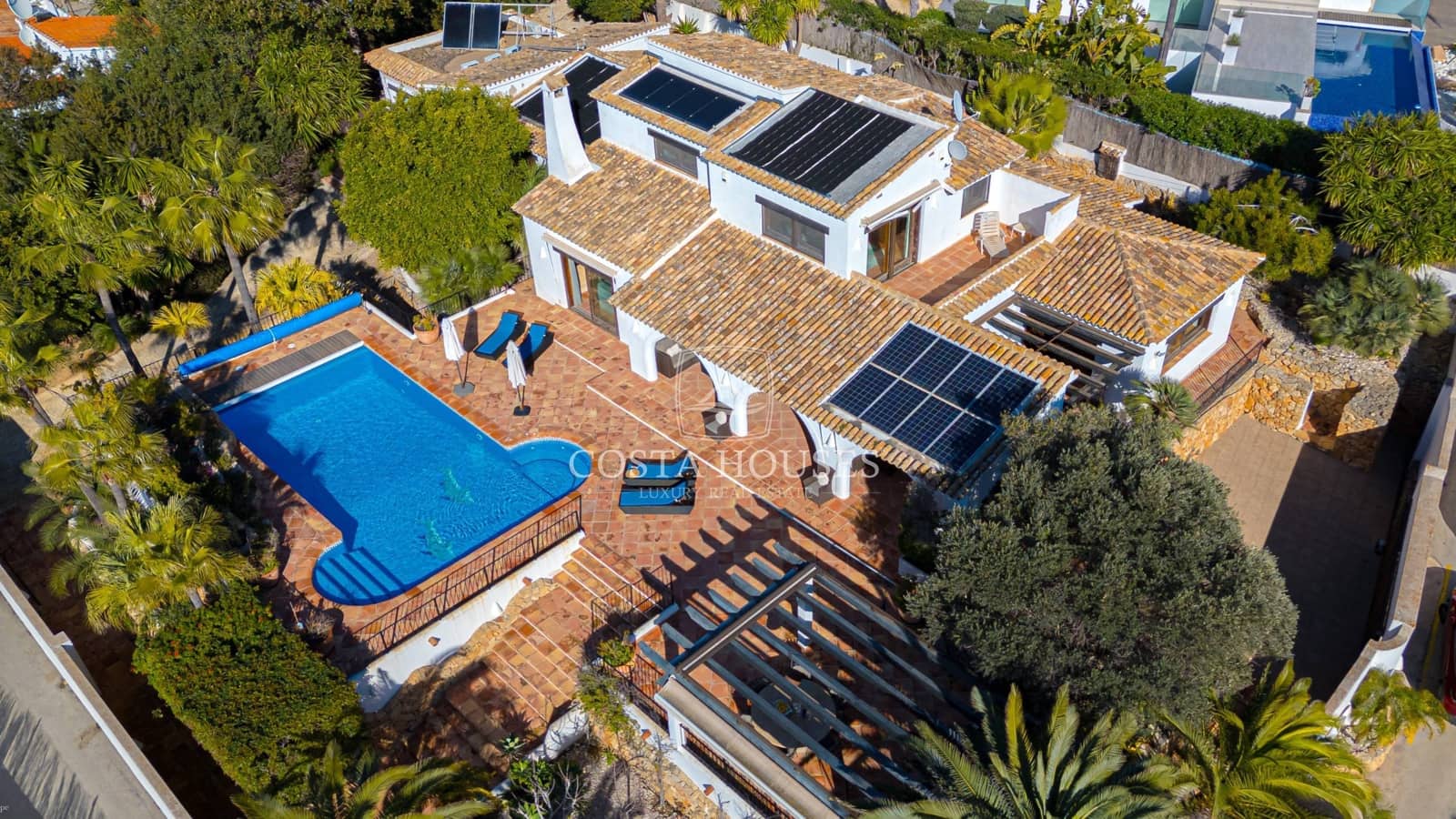 Chalet de 5 habitaciones en Moraira en venta con piscina - 3.995.000 € (Ref: 8864077)