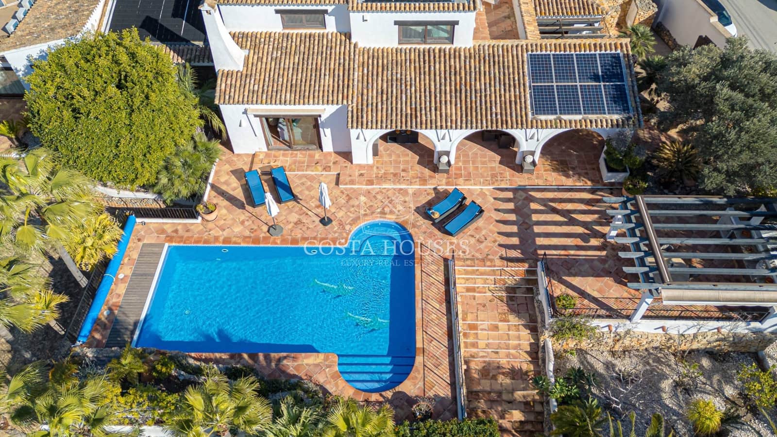 Chalet de 5 habitaciones en Moraira en venta con piscina - 3.995.000 € (Ref: 8864077)