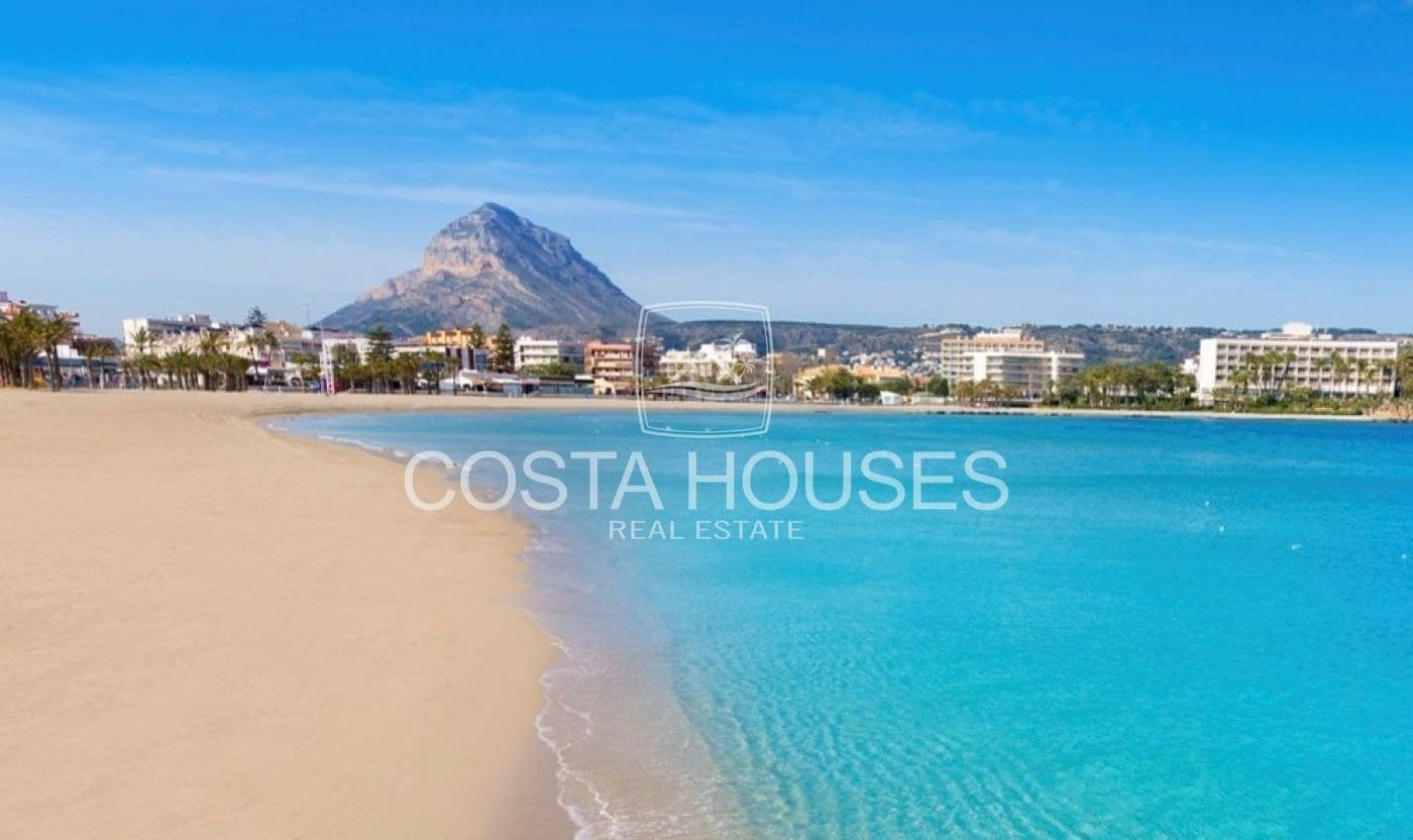 4 sypialnia Willa na sprzedaż w Javea / Xabia z basenem garażem - 4 200 000 € (Ref: 8864081)