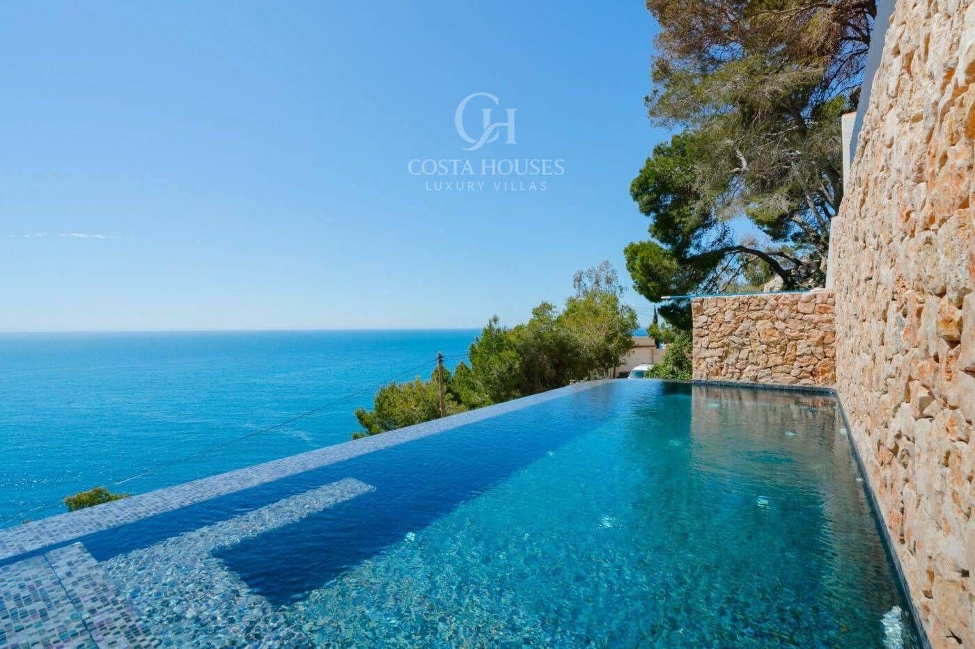 3 bedroom Villa for sale in Javea / Xabia with pool garage - € 4,200,000 (Ref: 8864082)
