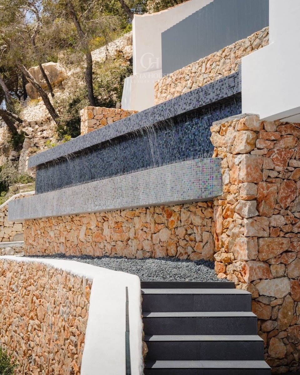 3 bedroom Villa for sale in Javea / Xabia with pool garage - € 4,200,000 (Ref: 8864082)