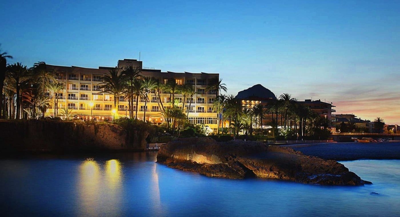 4 bedroom Villa for sale in Javea / Xabia with pool - € 4,500,000 (Ref: 8864084)