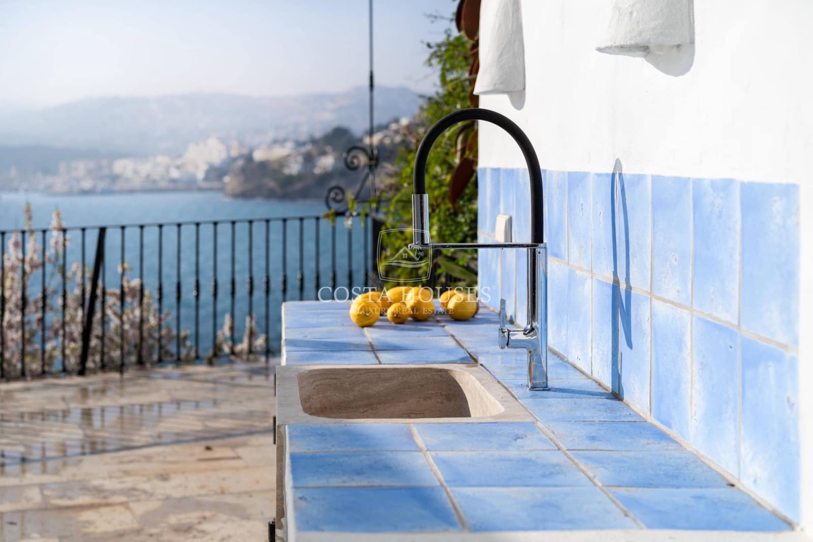 5 bedroom Villa for sale in Moraira with pool garage - € 4,700,000 (Ref: 8864090)