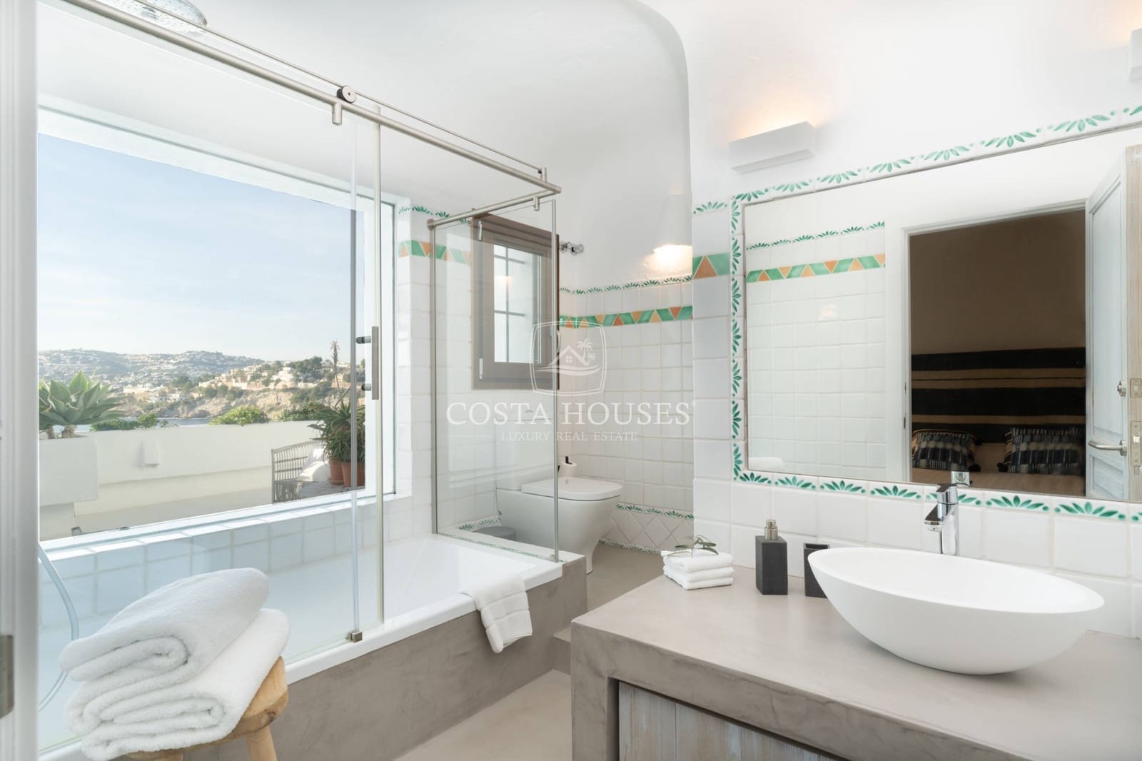 5 bedroom Villa for sale in Moraira with pool garage - € 4,700,000 (Ref: 8864090)